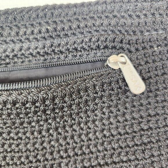 The Sak Crocheted Shoulder Handbag Black Knit Purse Zip Top Lightweight Classic - Picture 4 of 6